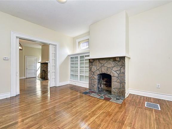 3rd image of 607 E 13th Ave