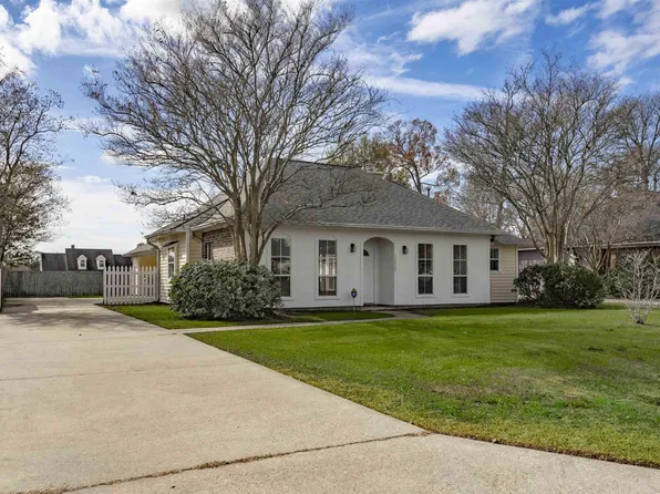 12822 Magnolia Chase Dr, Baton Rouge, LA 70810