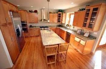 3rd image of 16590 Willow Dr
