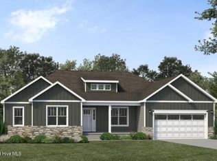341 Revolution Rd, Newport, NC 28570