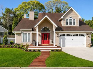 107 Holly Ln, Linwood, NJ 08221