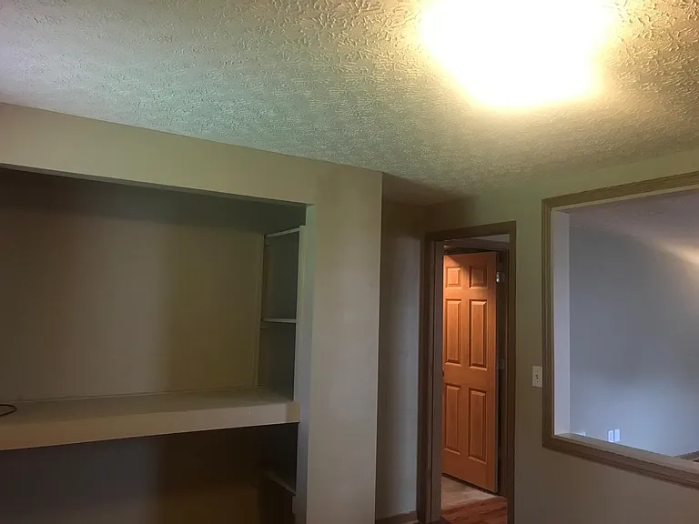 Bonus/office space