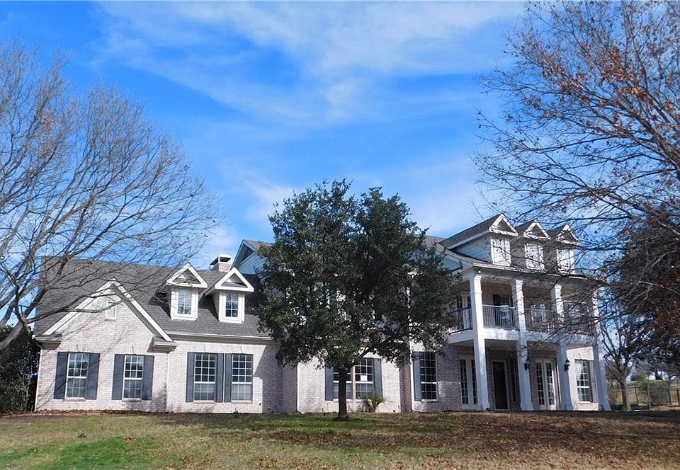 1st image of 3816 Bay Ct