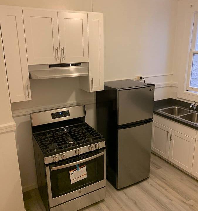 1st image of 1270 Pine St APT 7