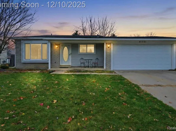 21231 Tiffany Dr, Woodhaven, MI 48183