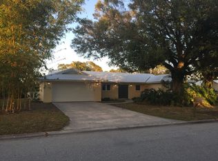 3523 Pine Valley Dr, Sarasota, FL 34239