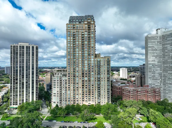 2550 N Lakeview Ave Unit S2502, Chicago, IL 60614