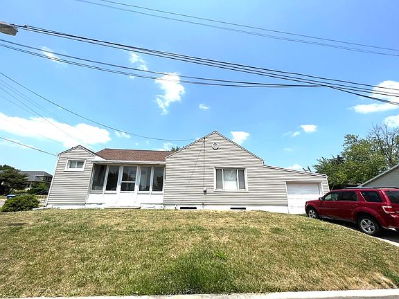 2nd image of 1442 Saint Vincents Ave