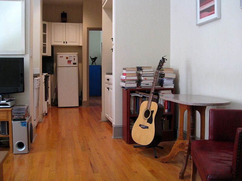 1st image of 322 6th St APT 3