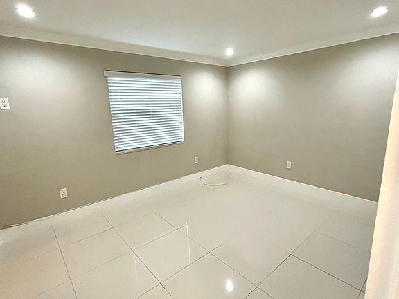 5th image of 3445 W Flagler St #7