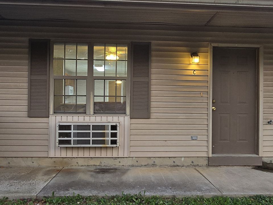 1st image of 1621 Chris Dr APT C