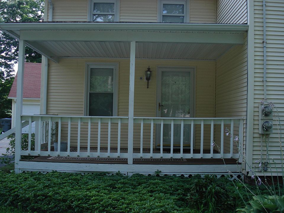 Front private entrance to apartment