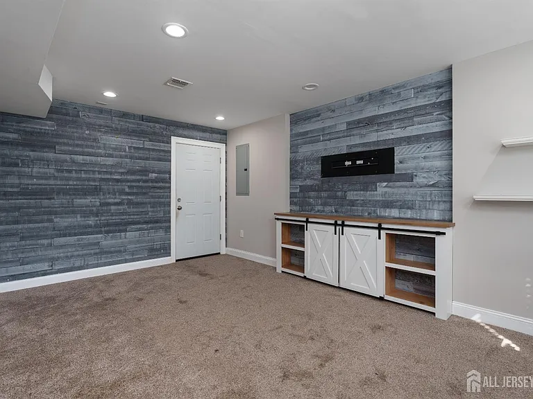 65 Hastings Rd — Photo 15