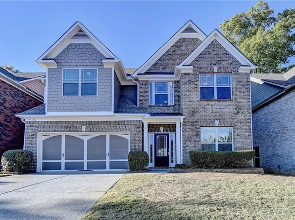 522 Suwanee Oaks Dr, Suwanee, GA 30024