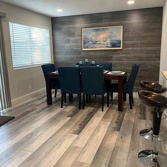 1429 Saint James Pkwy — Photo 32