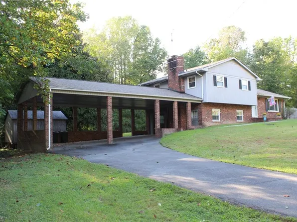 4434 Camp Betty Hastings Rd, Walkertown, NC 27051