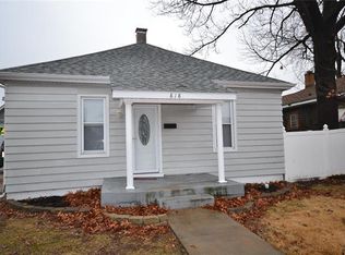 818 E Ferguson Ave, Wood River, IL