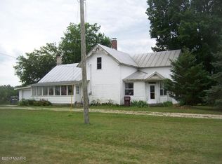 3800 N Gravel Ridge Rd, Coral, MI 49322