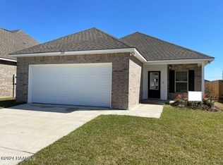 208 Stockbridge Ln, Duson, LA 70529