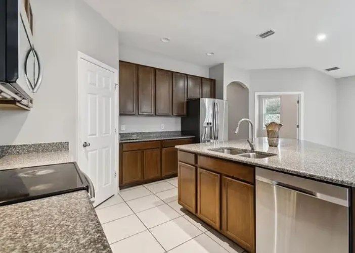 5200 Suncatcher Dr — Photo 10