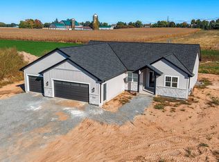 2422 Pristine Ln, Green Bay, WI 54313