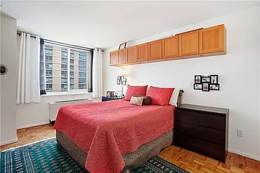 Rented by Weichert Manhattan Midtown