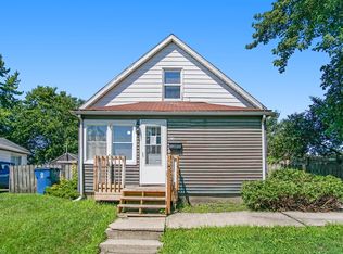 911 Laurel St, Mishawaka, IN 46544