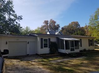 409 Jefferson St, Bellevue, MI 49021