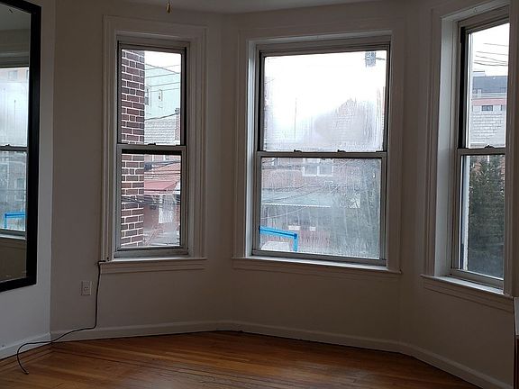 2nd image of 3148 30th St #2