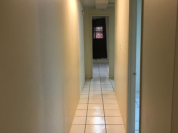 hallway (please disregard poor camera/lighting)