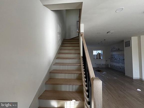 2nd image of 3323 Sherman Ave NW