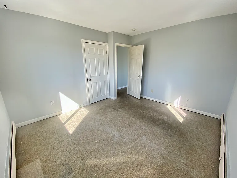 6 Waterloo St #8 — Photo 8