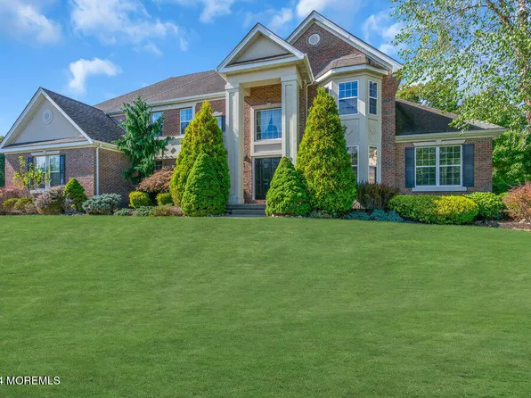 10 Meadow Run Court, Jackson, NJ 08527