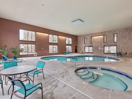 7510 Cahill Rd APT 317B, Edina, MN 55439