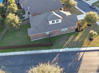 5762 Sweet Desiree, San Antonio, TX 78253