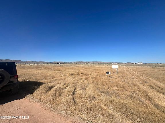 3rd image of 0A N Red Rock Rd