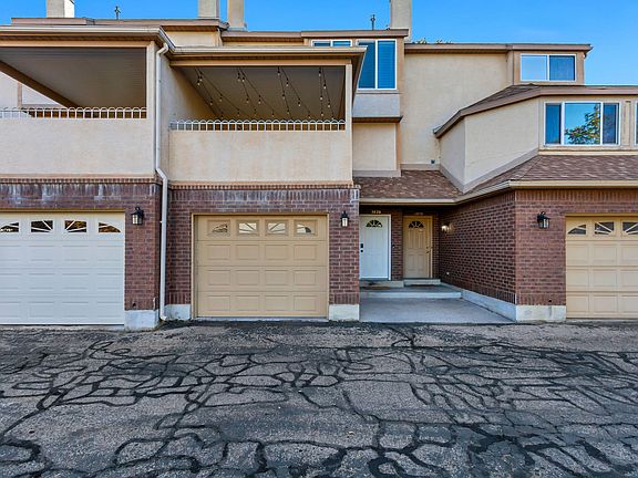 3rd image of 5826 S Club View Ln