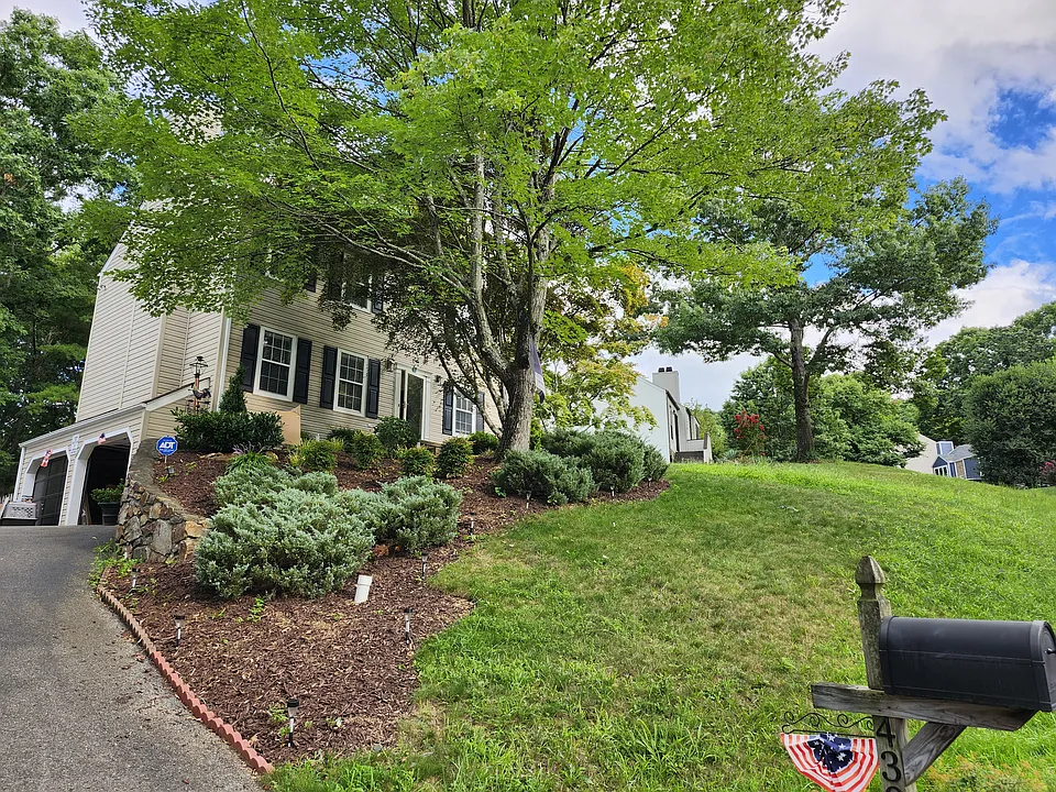 4394 Summerset Dr