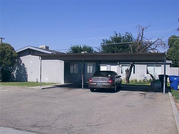 2nd image of 415 Brooks Dr