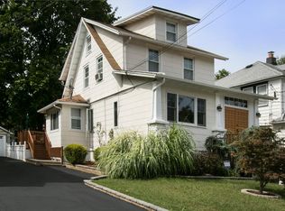 22 Brook St, Bergenfield, NJ 07621