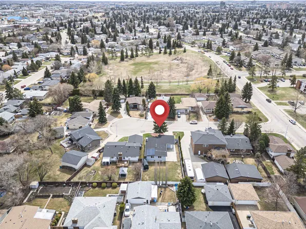 10412 39th Ave NW, Edmonton, AB T6J 2J3