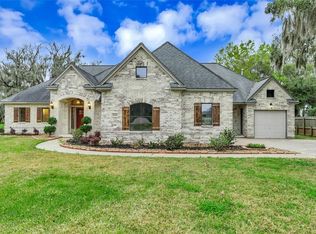 644 Wagon Wheel Trl, Angleton, TX 77515