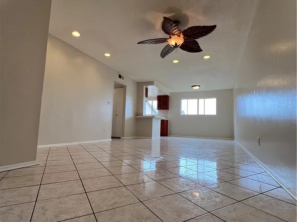 21522 Belshire Ave APT 12, Hawaiian Gardens, CA 90716