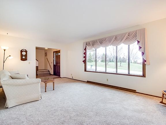 5th image of 1225 Chapel Hill Pl