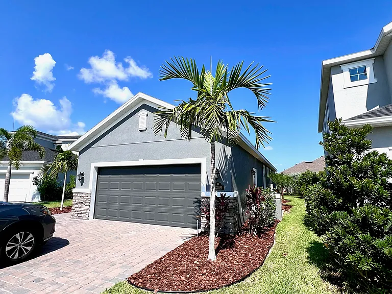 3309 Ribbon Grass Dr — Photo 3