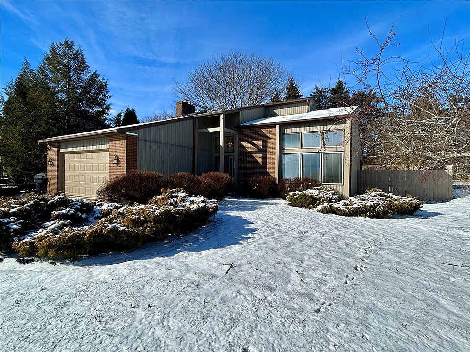 1st image of 4918 King Arthur Dr
