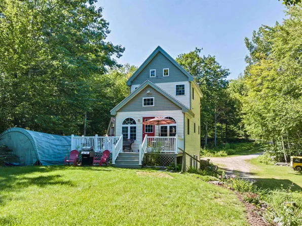 9 Moody Hollow, Tuftonboro, NH 03816