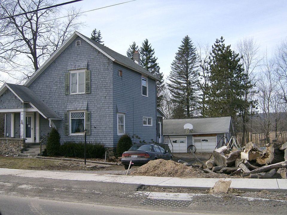 2nd image of 52 University Ave