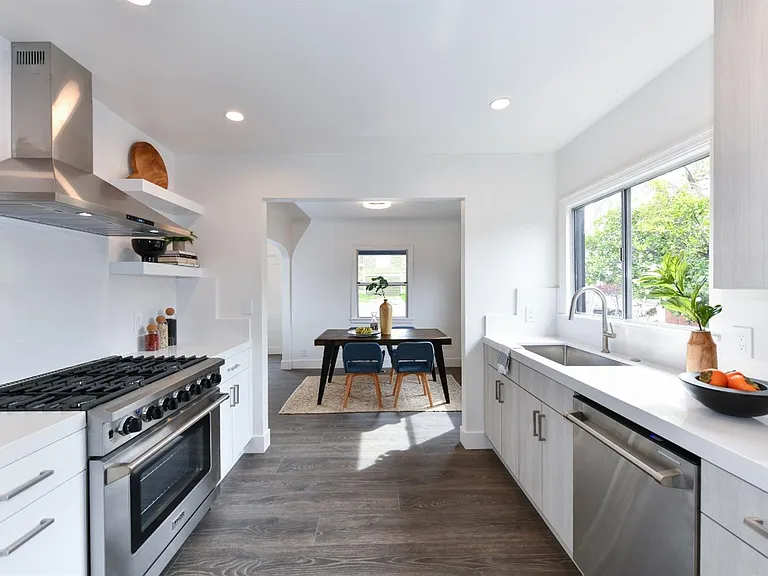 1509 Banks Ave — Photo 18