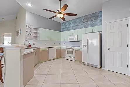100 Islamorada Blvd — Photo 16